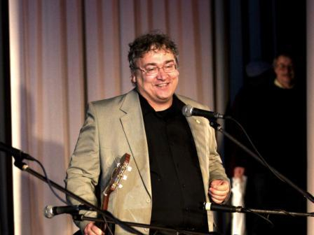 Скончался новосибирский поэт Анатолий Олейников