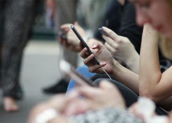 unsplash.com/@robin_rednine