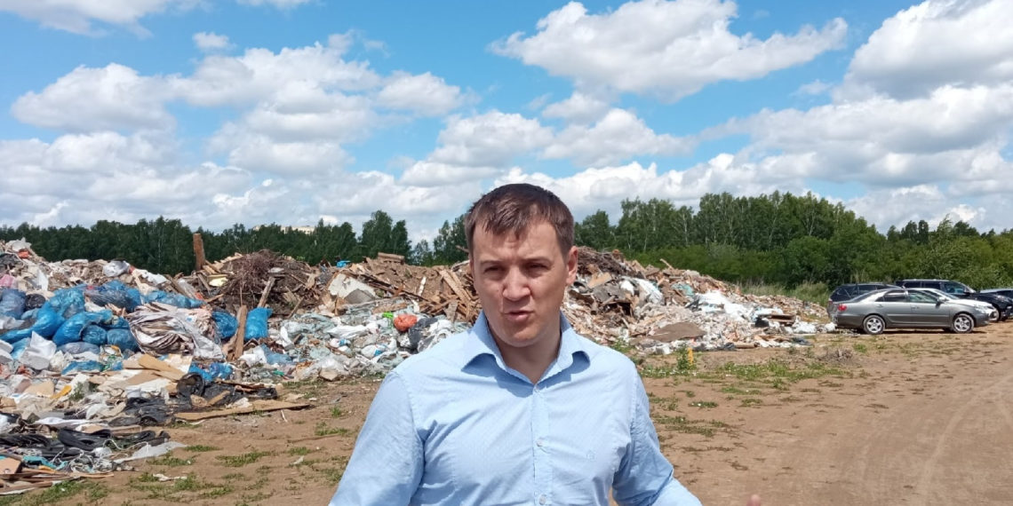 Депутаты горсовета в борьбе с незаконной свалкой