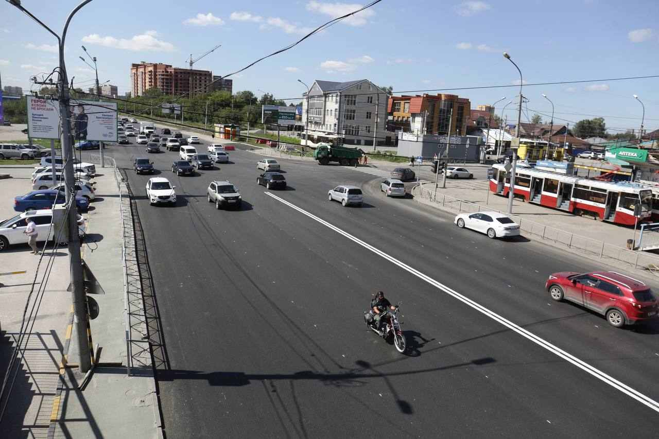 Перекресток тюмень. Перекресток дорог. Расширение Гусинобродского шоссе. Завершение реконструкции Гусинобродского шоссе. Городской перекресток.