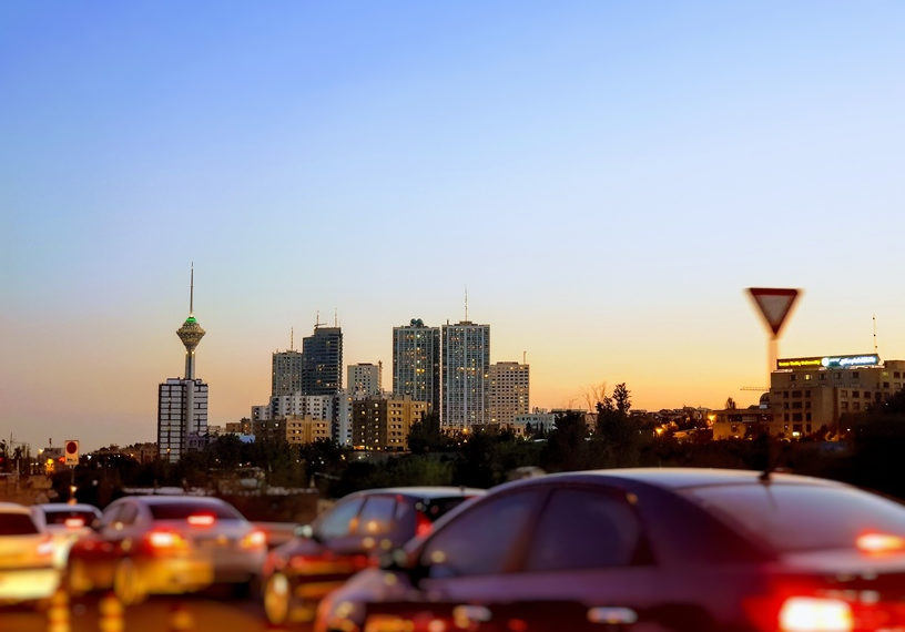 unsplash.com / Arman Taherian