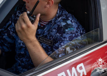 Военкомат в Томске оцепили силовики — поступило сообщение об угрозе теракта