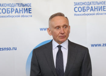 Первый вице-спикер заксобрания НСО Андрей Панферов подал рапорт об отправке в зону боевых действий в Донбассе