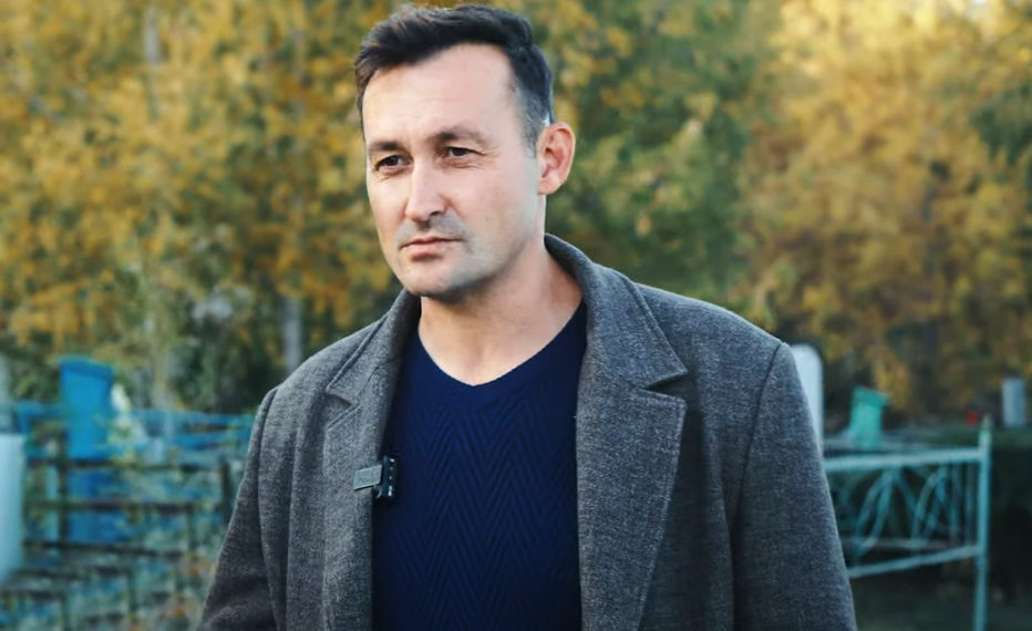 Горе одинаково и у богатых, и у бедных: фильм о смотрителе кладбища снял режиссер из Новосибирска