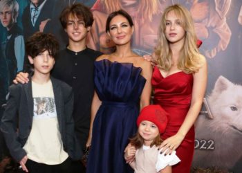 Красная Шапочка против стаи волков