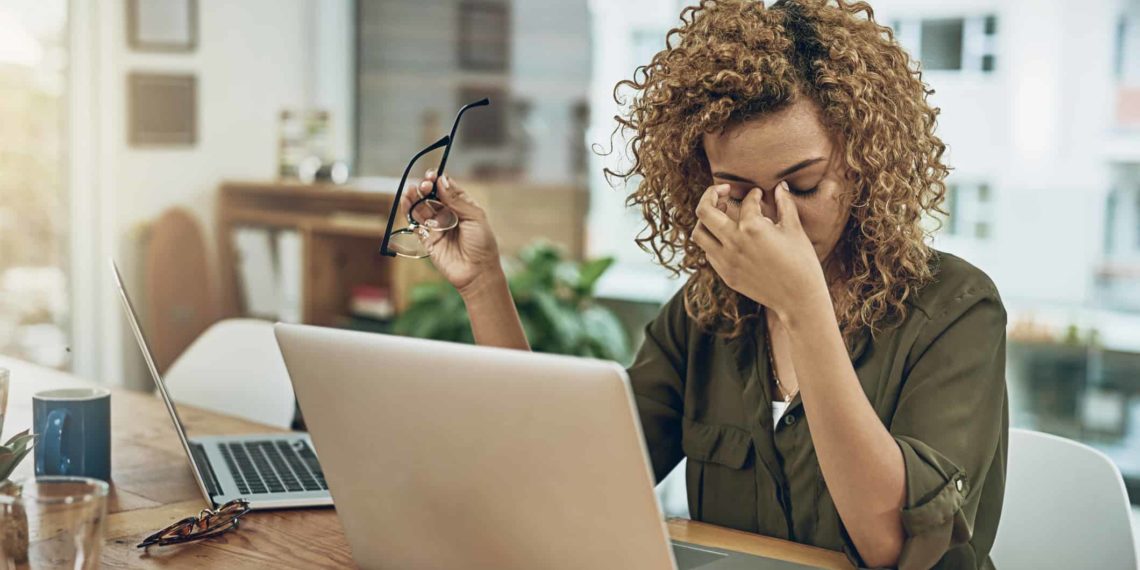 Новосибирцы назвали популярные методы борьбы со стрессом на работе