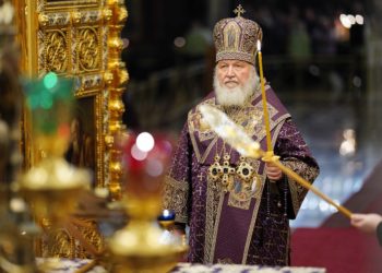 Патриарх Кирилл призвал верующих и духовенство молиться о здоровье президента Путина