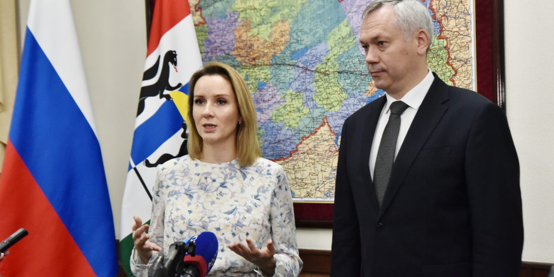 Новосибирская область успешно реализует пилотные программы «Подростки России» и «Дети в семье»