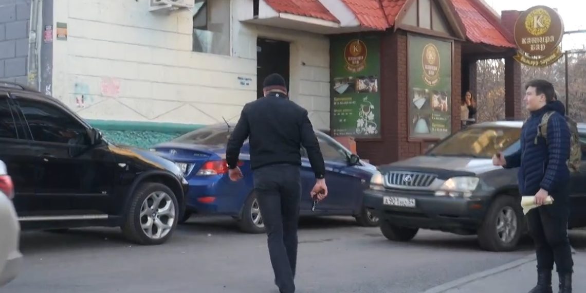 Штраф до 50 тысяч грозит новосибирцу на BMW после конфликта со «СтопХамом»