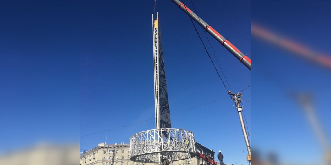 Церемония открытия стелы на площади Калинина обойдется в 1 млн рублей