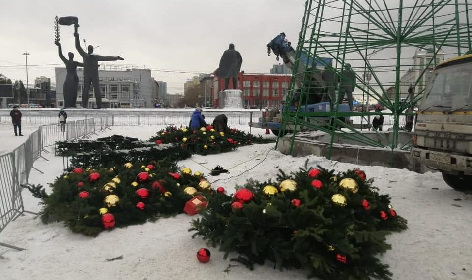 Финансирование новогодних мероприятий в Новосибирске перенаправят на нужды мобилизации