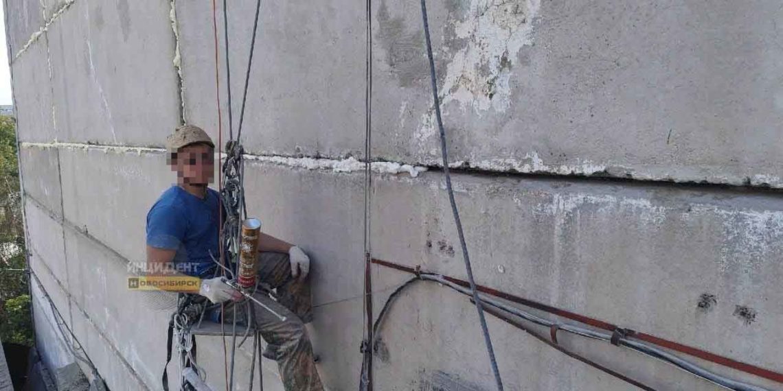 Промышленный альпинист разбился во дворе дома в Краснообске