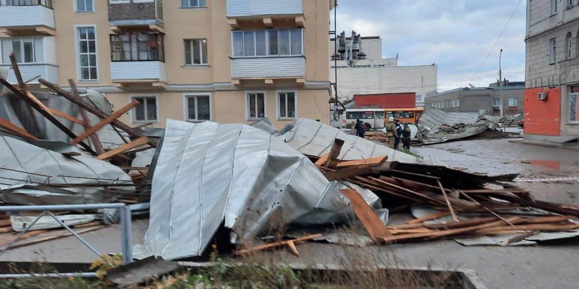 Ураган оставил без света 26 тысяч жителей Новосибирской области