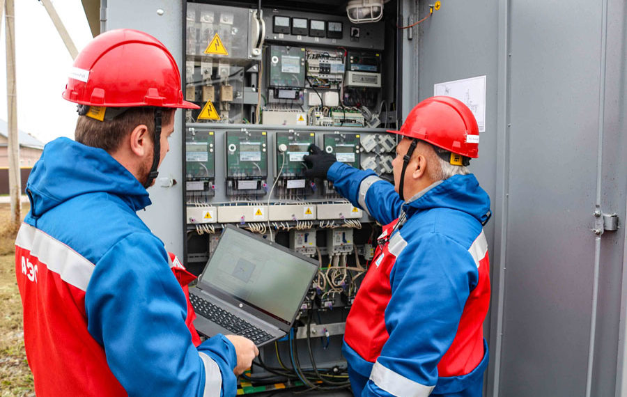 АО «РЭС» завершает очередной проект по реконструкции электросетей в Искитимском районе