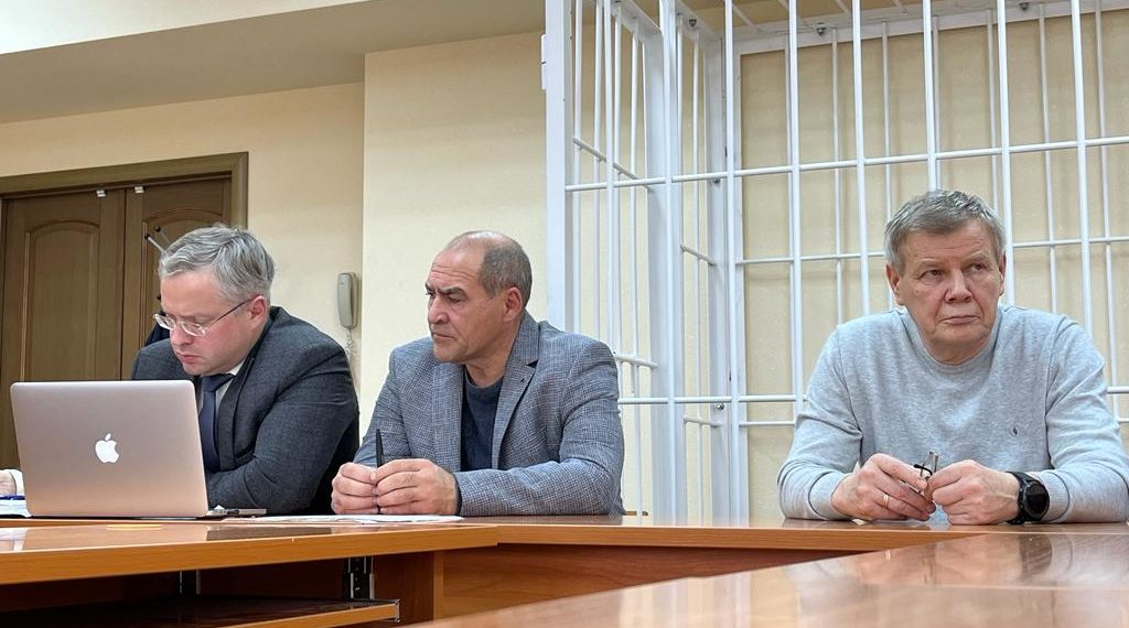 Двукратного чемпиона по взяткам начали судить в Новосибирске