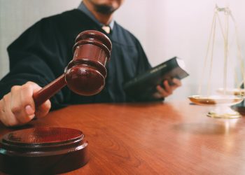 Мигрантов отправили за решетку за вербовку террористов в Новосибирске