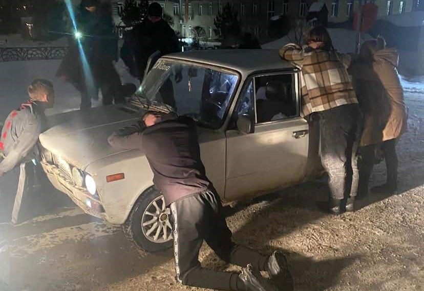 Банда наркоторговцев и грабителей, половина из которых младше 18 лет, пойдет под суд