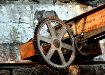 Экс-чиновник Ростехнадзора, ответственный за «Листвяжную», получил 7 лет колонии за взятки