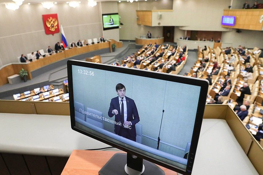 Школы в России передадут на региональный уровень