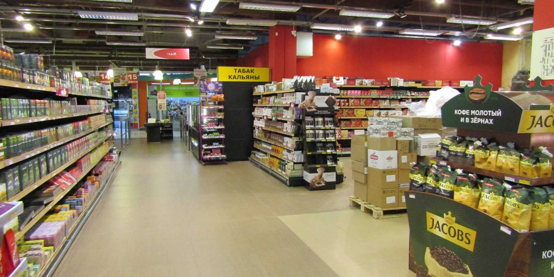 Неадекват приставал к детям в «Пятерочке» на Бориса Богаткова