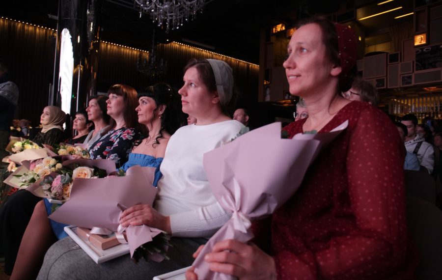 В Новосибирске поздравили и наградили многодетных матерей