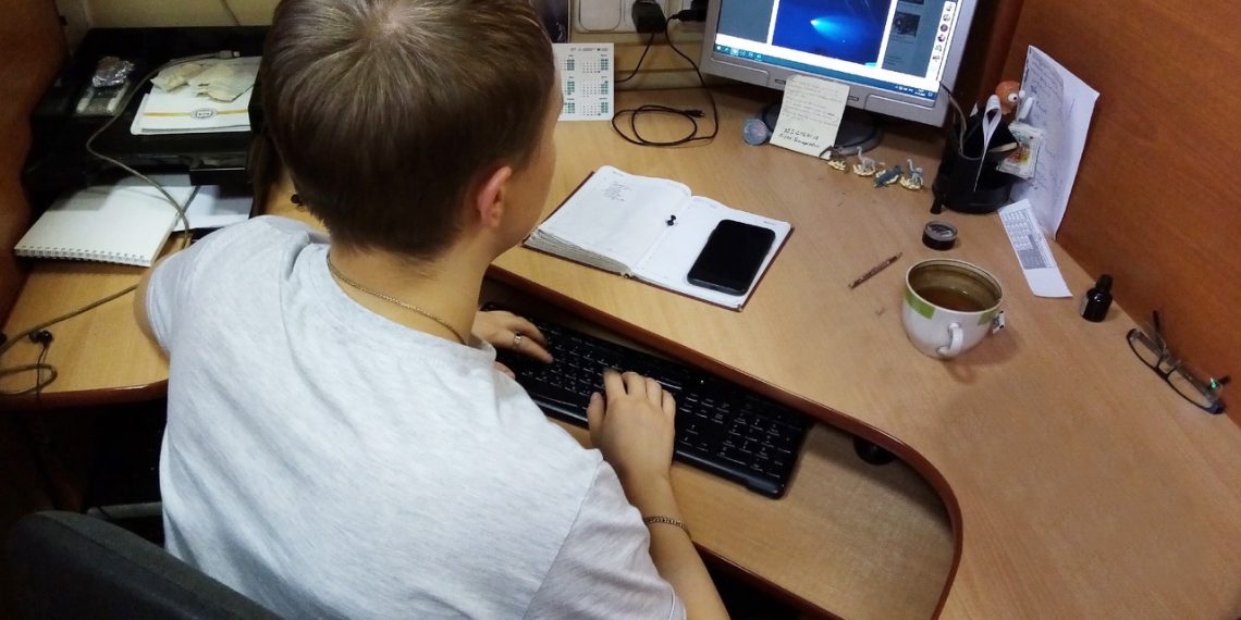 Сибиряка приговорили к ограничению свободы за использование защищенного мессенджера