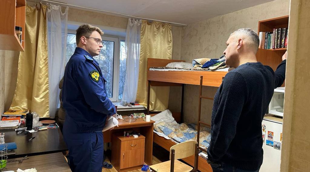 «Ледяной плен» общежития НГУ проверила прокуратура
