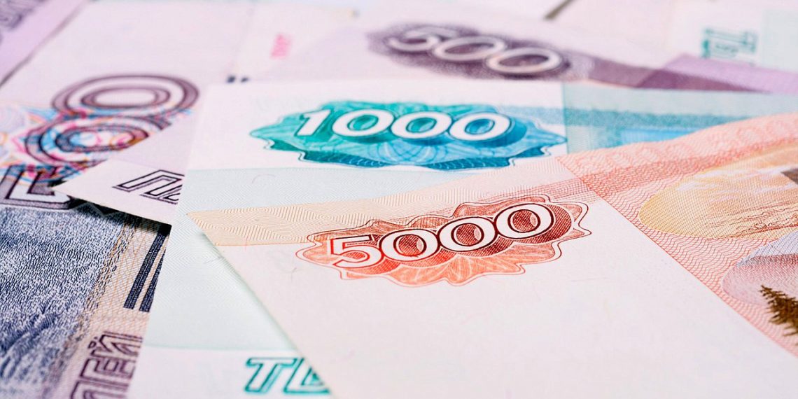 В Думе приняли увеличение МРОТ со следующего года