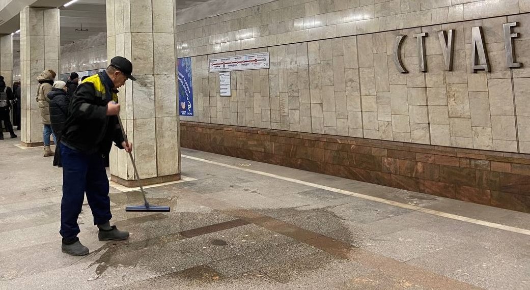 Станцию «Студенческую» топит четыре месяца подряд