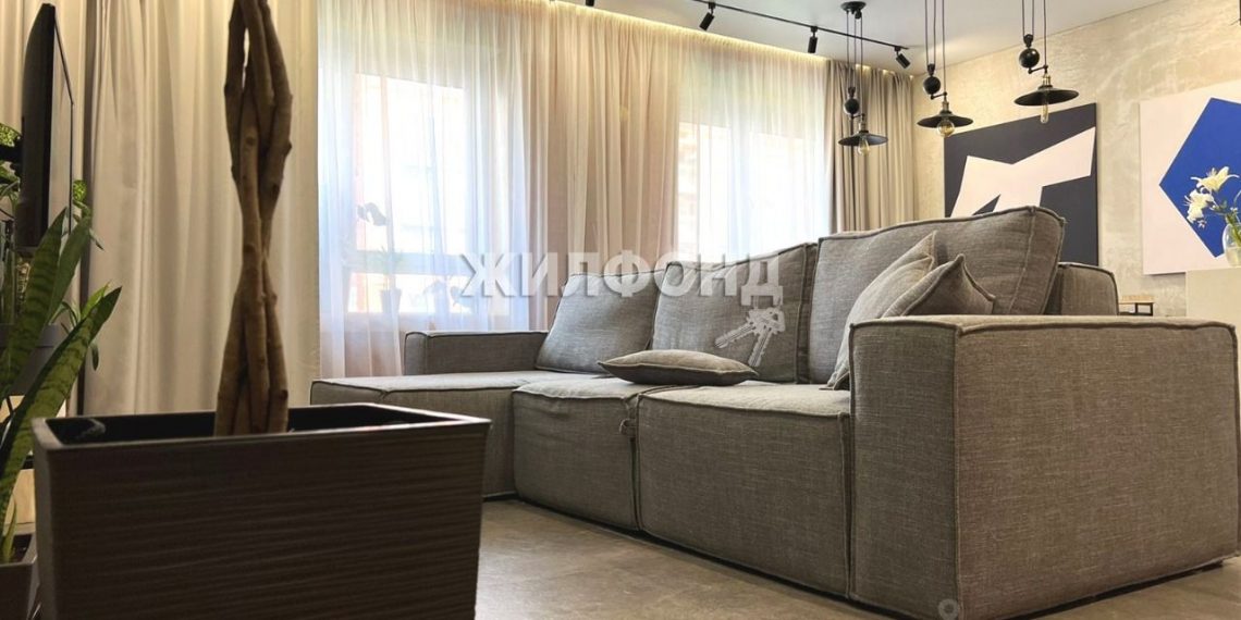 Самую дорогую квартиру на Красном проспекте продают за 26,5 млн рублей