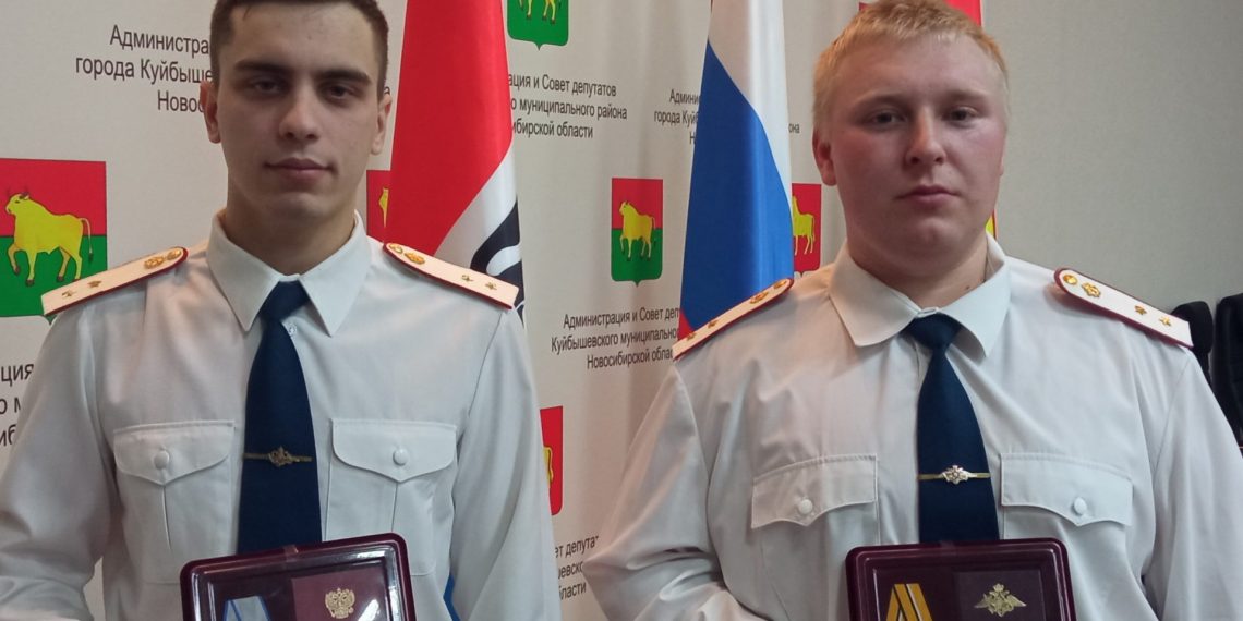 Двух друзей-военнослужащих из Новосибирской области наградили за отвагу и боевые отличия