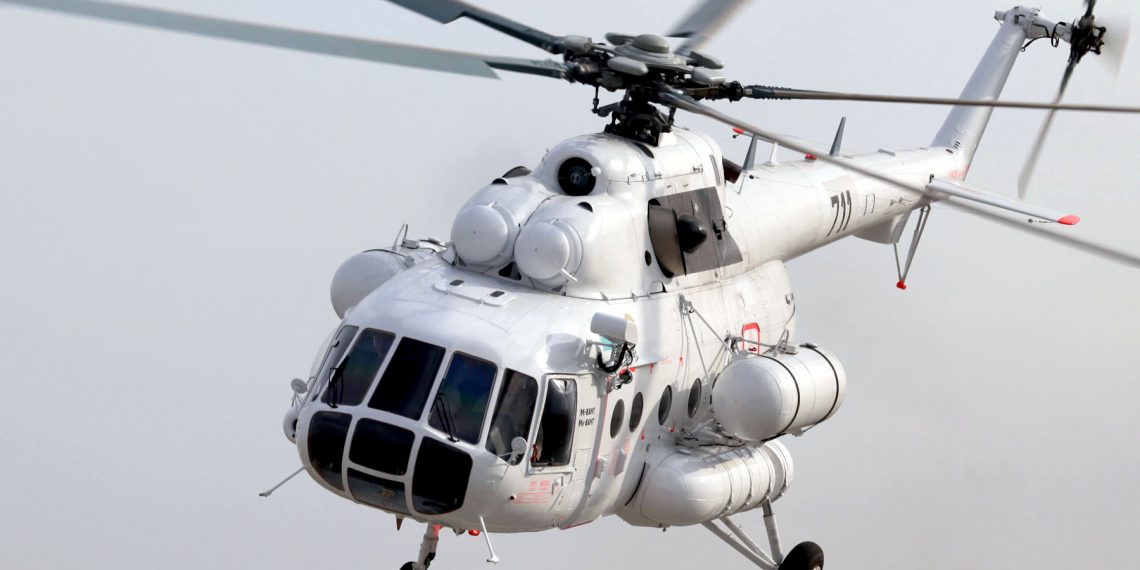 Ми-8 с новосибирскими вахтовиками совершил аварийную посадку в Омской области