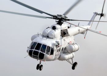 Ми-8 с новосибирскими вахтовиками совершил аварийную посадку в Омской области