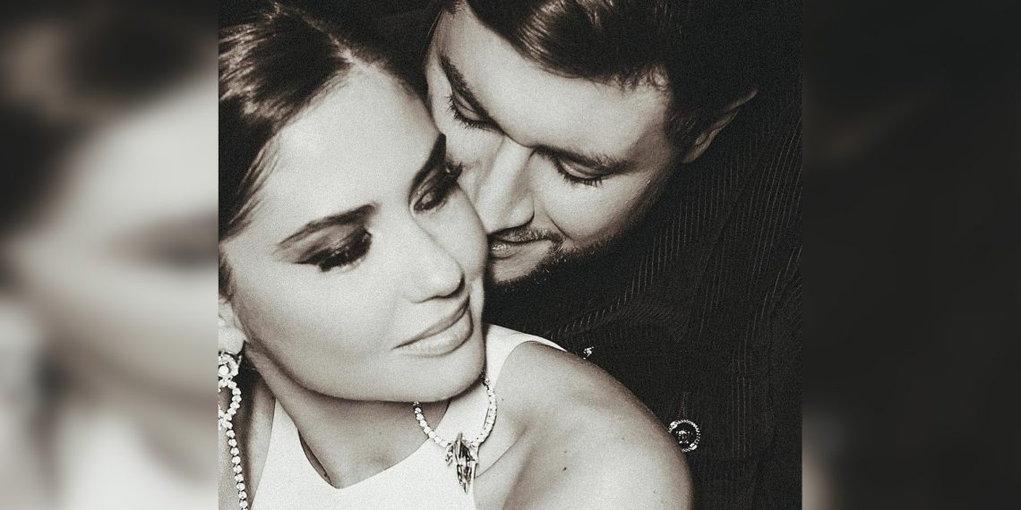 Агата и Dava: роман или барабан?