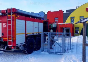 Детский сад загорелся под Новосибирском — более 100 детей эвакуировано