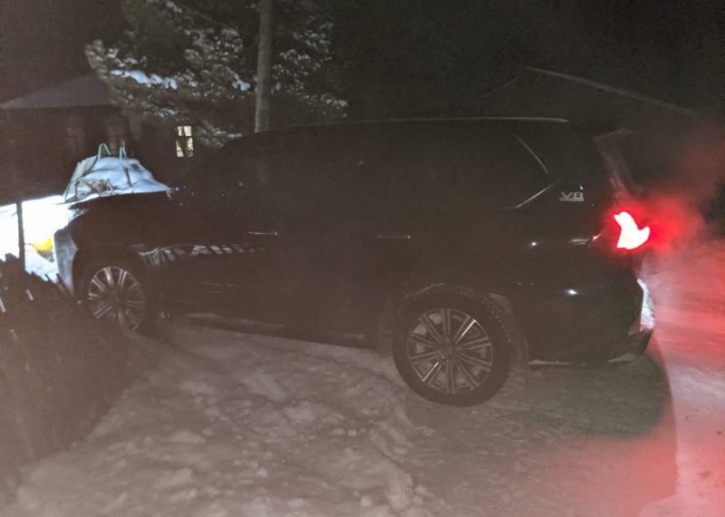 Новосибирские полицейские задержали автоугонщиков Lexus из Алтайского края