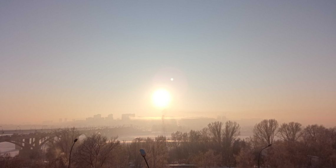 Черное небо и минус 30 — синоптики дали прогноз погоды в Новосибирской области