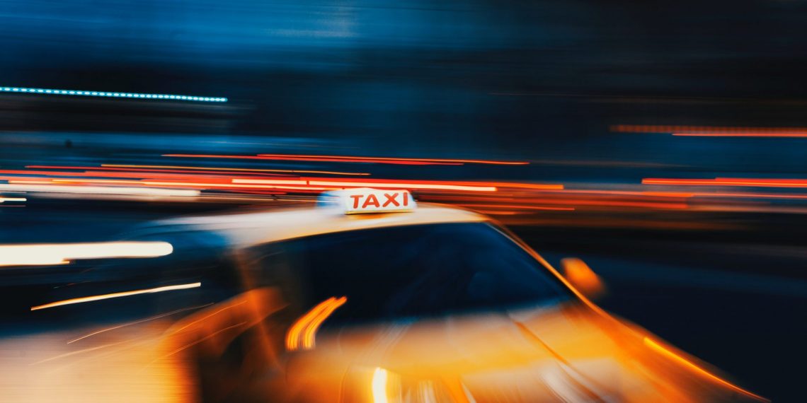 Новосибирцы пожаловались на сбой в приложении «Яндекс.Такси»