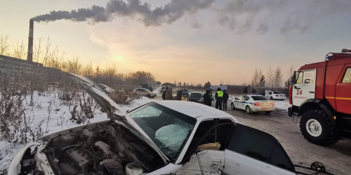 Водитель Toyota разбился насмерть на повороте возле Советского шоссе