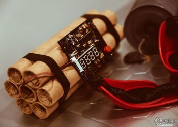 Подросток «заминировал» школу ради девушки в Кузбассе