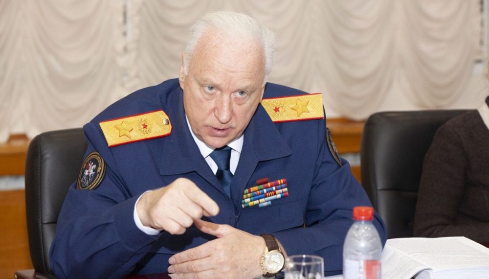 Ударили ногой в лицо: история избиения второклассницы в Новосибирске дошла до Бастрыкина