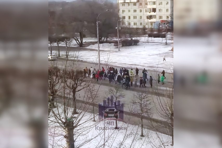 Дети из Новосибирска массово нарушили ПДД в Красноярске