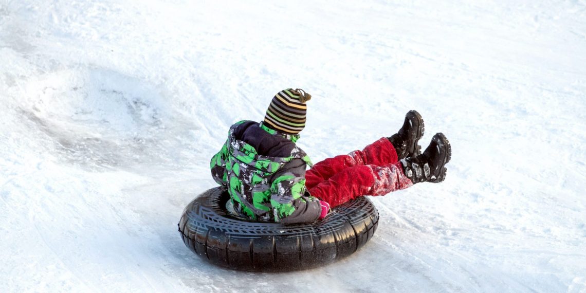 Подписи за отмену запрета на снежные горки собирают в Новосибирске