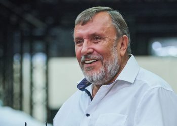 Экс-директора «Красного факела» Александра Кулябина задержали за многомиллионную растрату