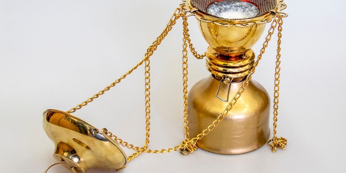 Бездымное и «бесконечное» кадило создал сибирский ученый