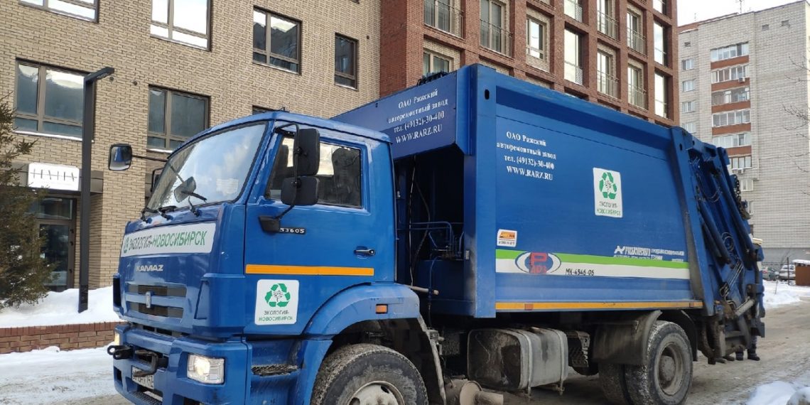 МинЖКХ Новосибирской области: «Экология-Новосибирск» продолжает возить мусор и брать оплату