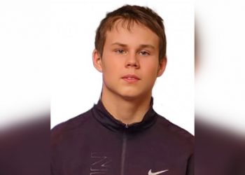 Подросток с серыми глазами пропал по пути из школы под Новосибирском