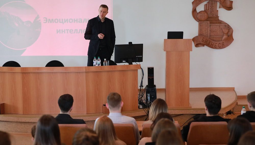 Сбербанк провел серию лекций в Сибири