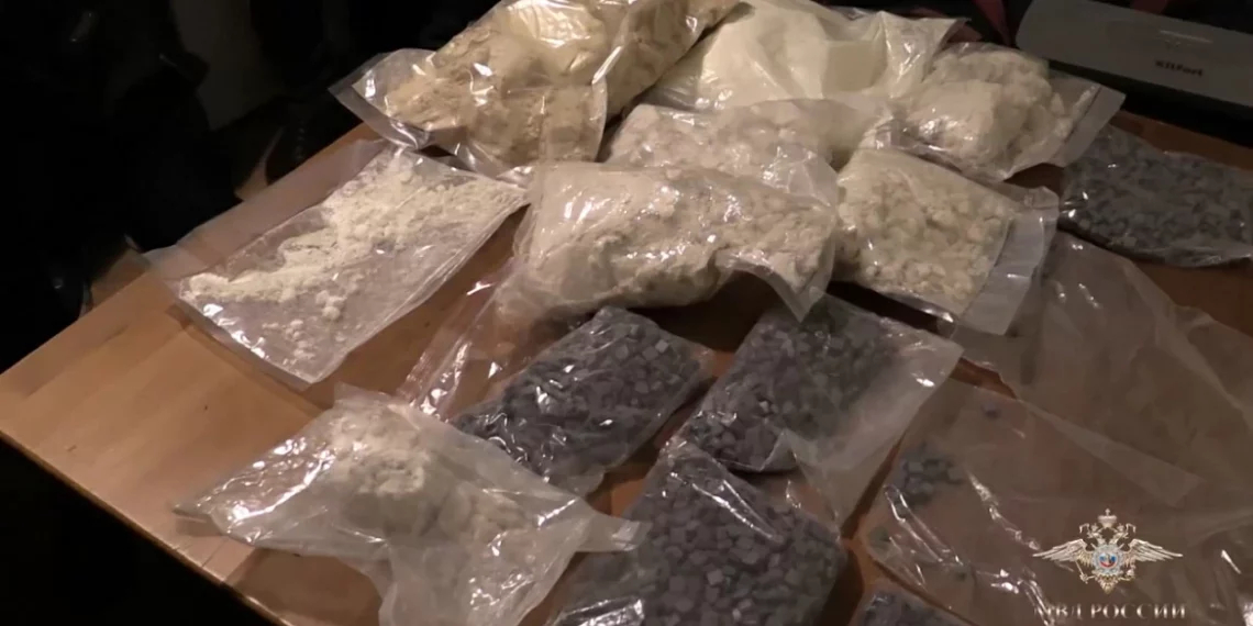 Полицейские накрыли наркокартель в Сибири: изъято наркотиков на 100 млн