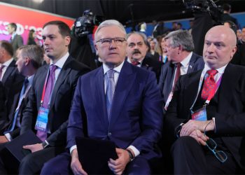 Губернатор Красноярского края удивился «побегу» сына из-под домашнего ареста в Италии